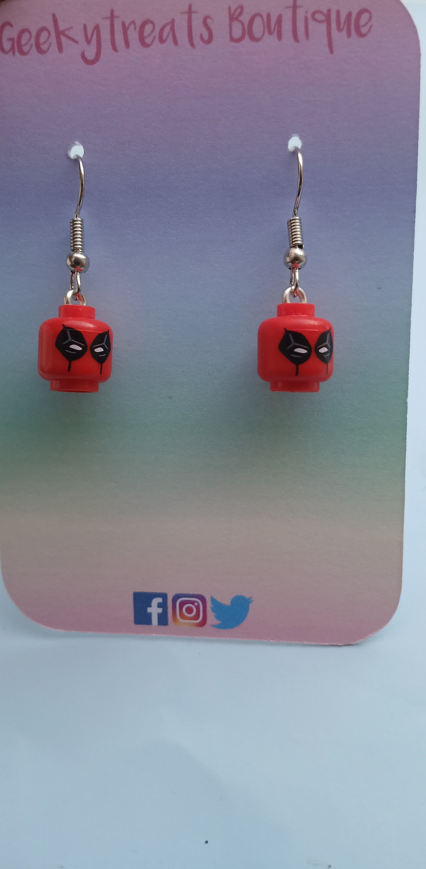 Deadpool minifigure head earrings