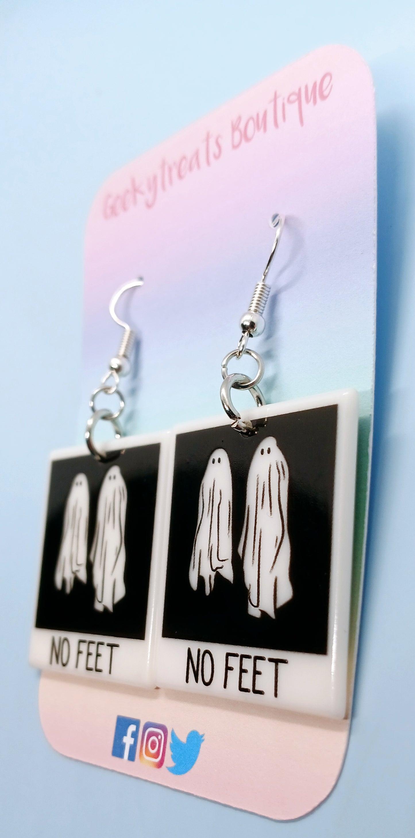 No feet Beetlejuice earrings